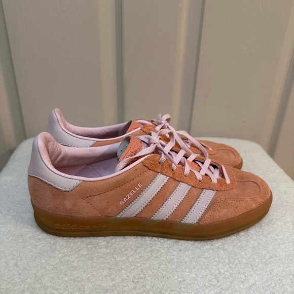 Pink Adidas Gazelle - Picture 3 of 10